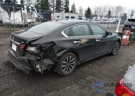 2018 Nissan Altima 2.5 Sv z USA, uszkodzony, nr VIN 1N4AL3AP2JC105377